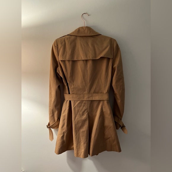 Beige trench coat with belt - Size M - Picture 6 of 7